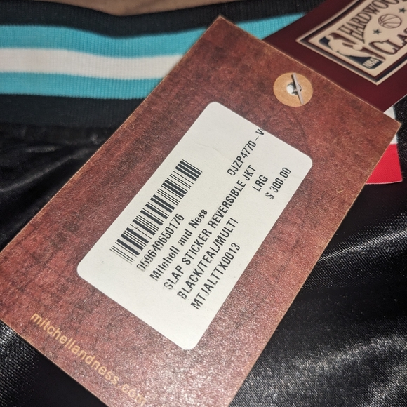 Authentic Reversible Vancouver Grizzlies Mitchell and Ness NBA Basketball Jacket - Picture 8 of 12